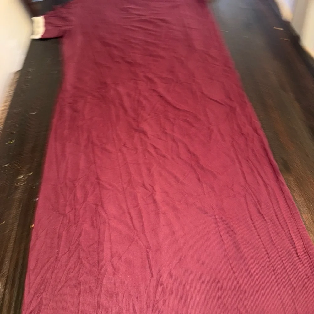 Skims Maroon Dress with White Accents - Picture 2 of 3